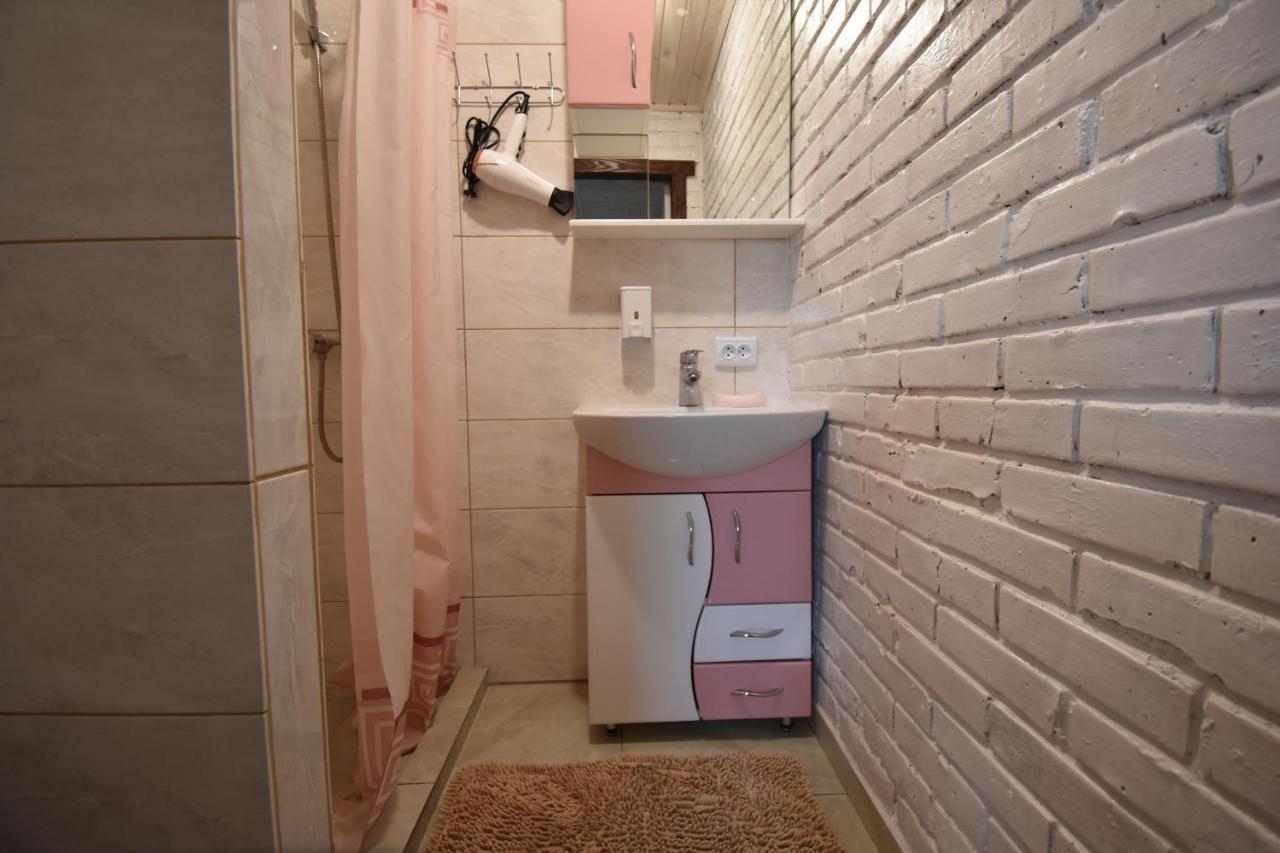 Маєток Мигдаль Hotell Svitjaz Exteriör bild